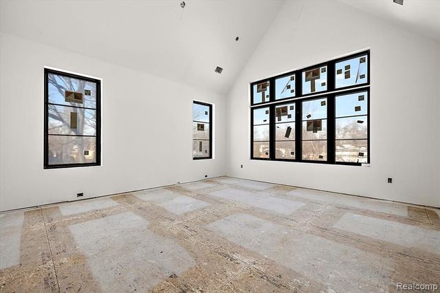 1909 W Melton Road, Birmingham, MI 48009