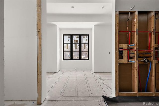 1909 W Melton Road, Birmingham, MI 48009