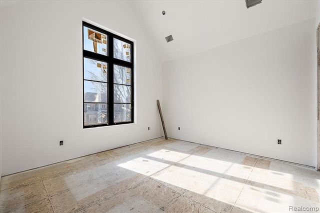 1909 W Melton Road, Birmingham, MI 48009