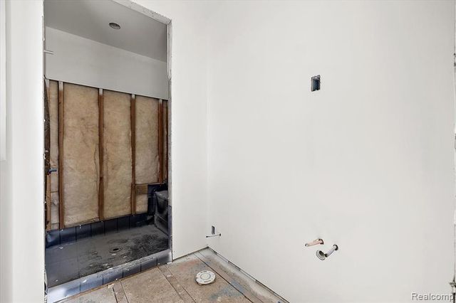 1909 W Melton Road, Birmingham, MI 48009