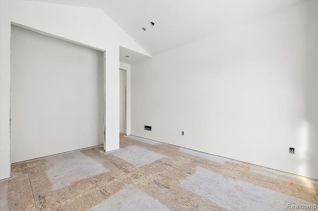 1909 W Melton Road, Birmingham, MI 48009