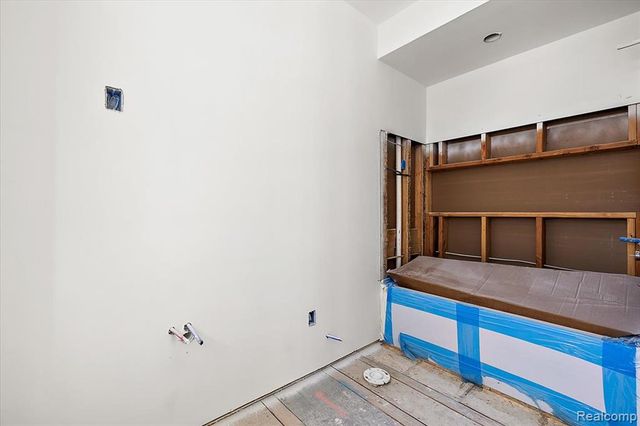 1909 W Melton Road, Birmingham, MI 48009