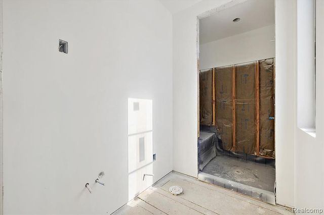 1909 W Melton Road, Birmingham, MI 48009