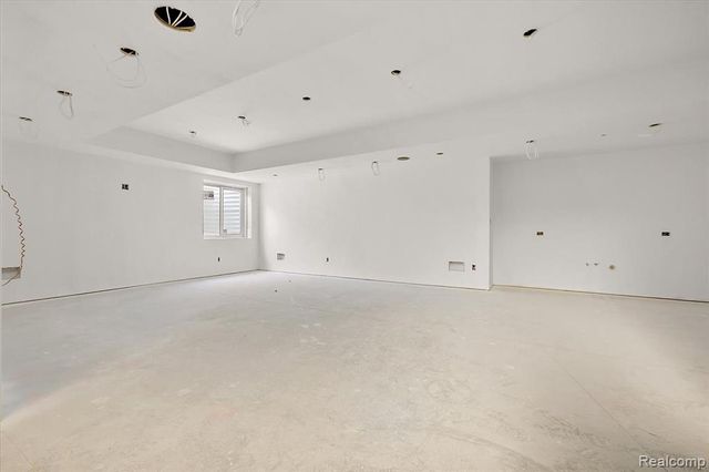 1909 W Melton Road, Birmingham, MI 48009