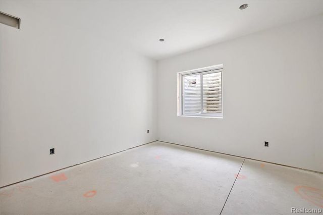 1909 W Melton Road, Birmingham, MI 48009