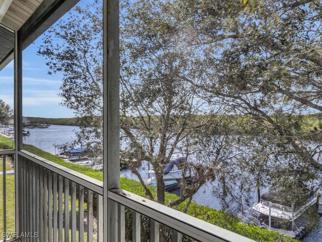 254 Newport DR 412, Naples, FL 34114