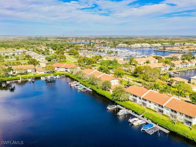 254 Newport DR 412, Naples, FL 34114