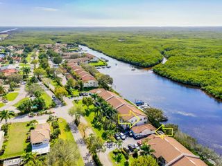 254 Newport DR 412, Naples, FL 34114