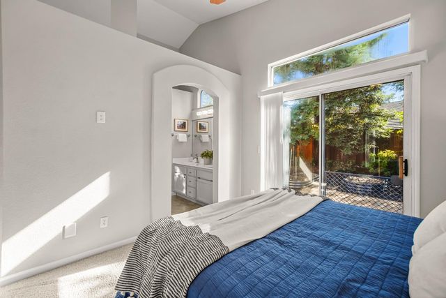 236 Rochelle Ct, Roseville, CA 95661