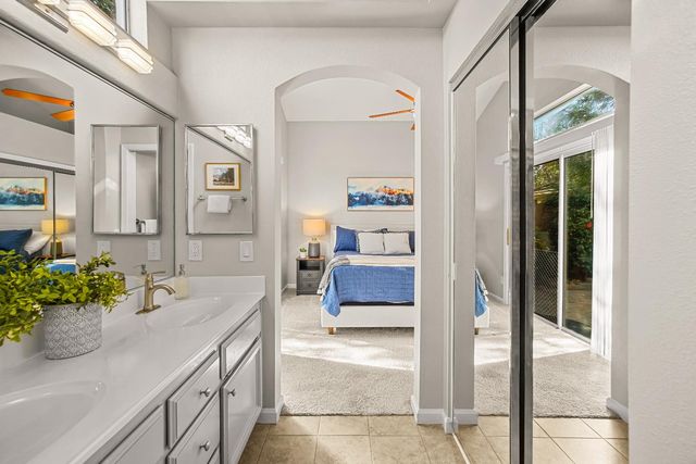 236 Rochelle Ct, Roseville, CA 95661