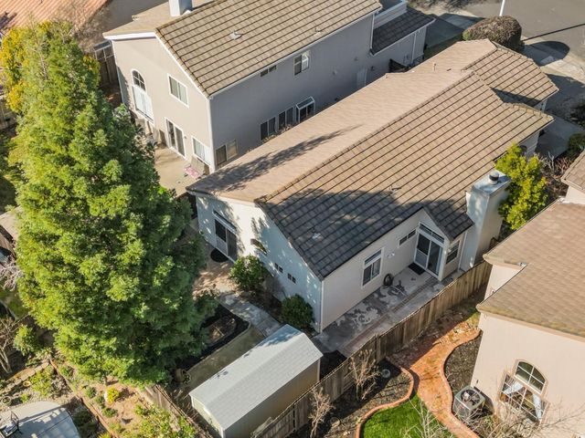 236 Rochelle Ct, Roseville, CA 95661