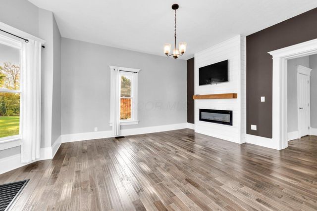 306 E Burgess Street, Mount Vernon, OH 43050