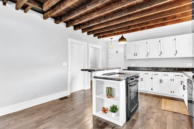 306 E Burgess Street, Mount Vernon, OH 43050