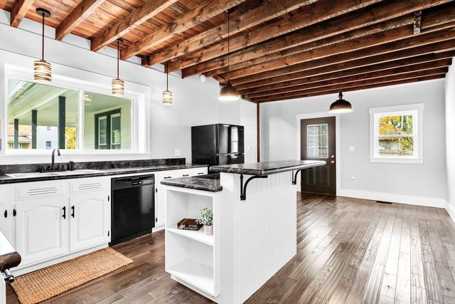 306 E Burgess Street, Mount Vernon, OH 43050