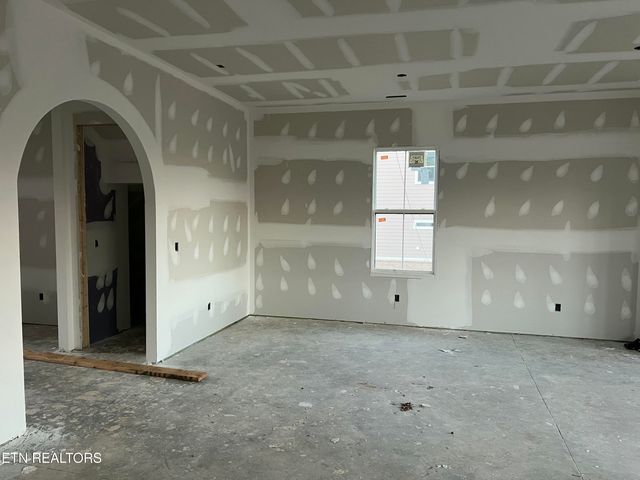 198 Limelight Lane, Lenoir City, TN 37772