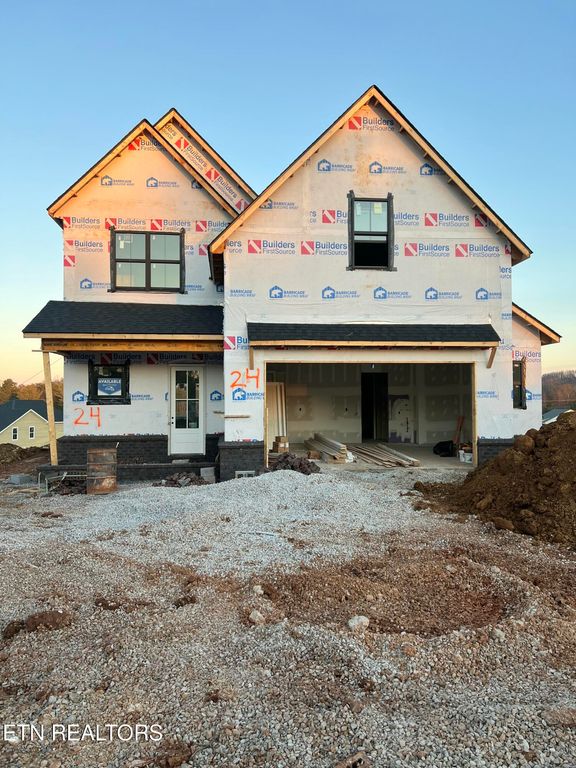 198 Limelight Lane, Lenoir City, TN 37772