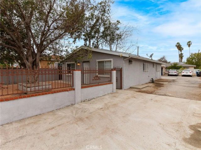 15131 Polk Street, Sylmar, CA 91342
