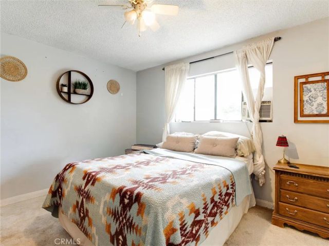 15131 Polk Street, Sylmar, CA 91342