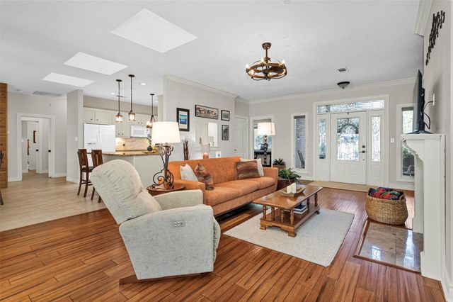 14071 Lakepoint Drive, Willis, TX 77318