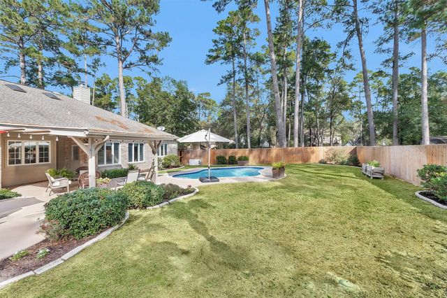 14071 Lakepoint Drive, Willis, TX 77318