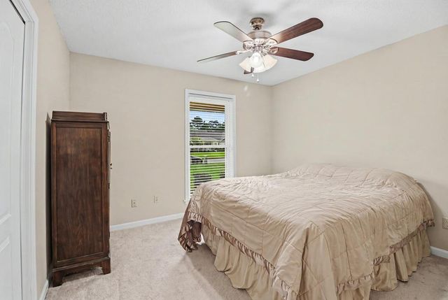 104 Trenton Ct, Dothan, AL 36305
