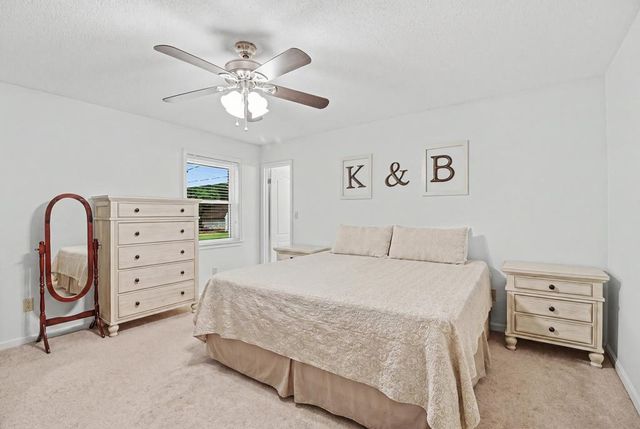 104 Trenton Ct, Dothan, AL 36305