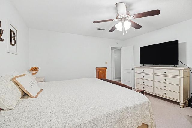104 Trenton Ct, Dothan, AL 36305