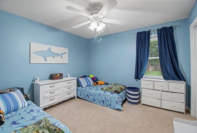 104 Trenton Ct, Dothan, AL 36305