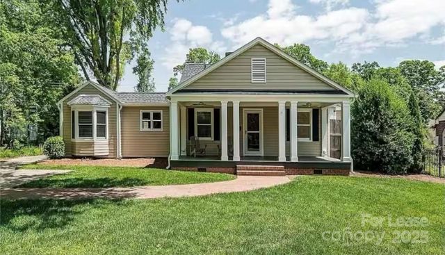 327 Marsh Road, Charlotte, NC 28209