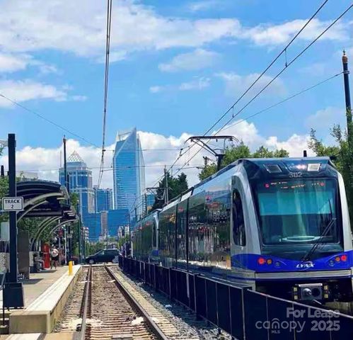 327 Marsh Road, Charlotte, NC 28209