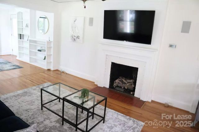 327 Marsh Road, Charlotte, NC 28209