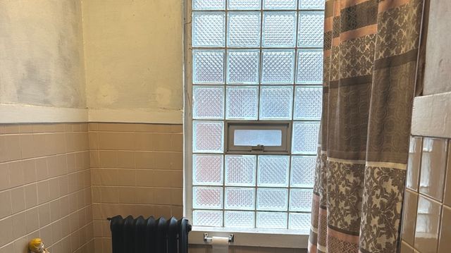 5839 S Sacramento Avenue, Chicago, IL 60629