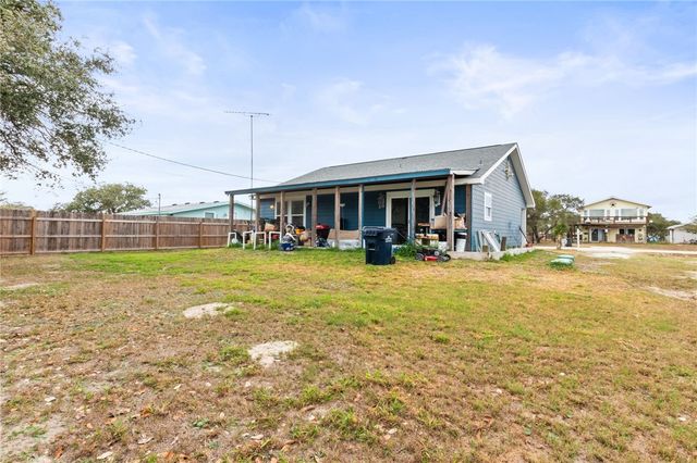 250 Post Oak, Rockport, TX 78382