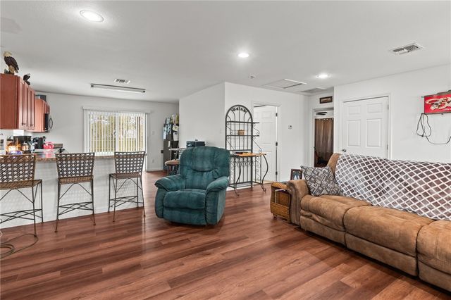 250 Post Oak, Rockport, TX 78382