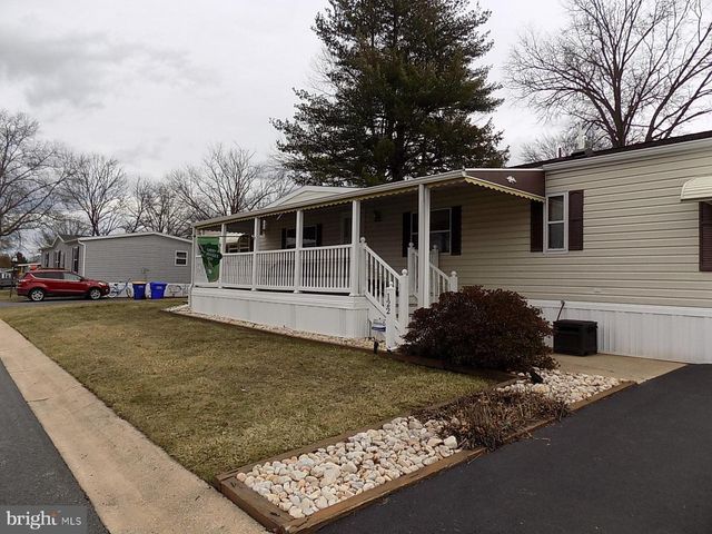 122 SENECA AVE, Dover, PA 17315