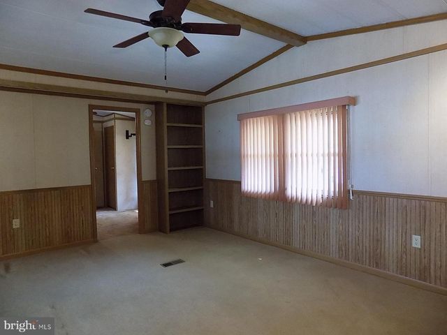 122 SENECA AVE, Dover, PA 17315