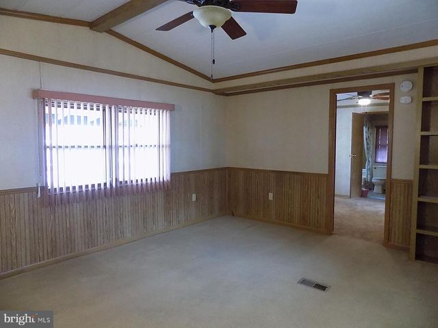 122 SENECA AVE, Dover, PA 17315