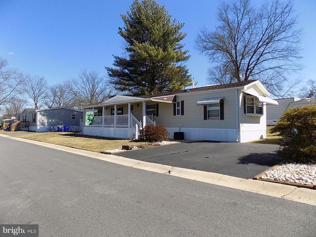 122 SENECA AVE, Dover, PA 17315