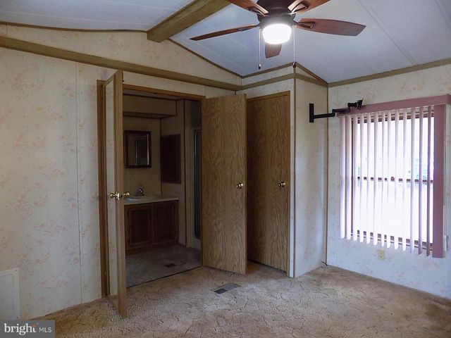 122 SENECA AVE, Dover, PA 17315