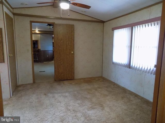 122 SENECA AVE, Dover, PA 17315