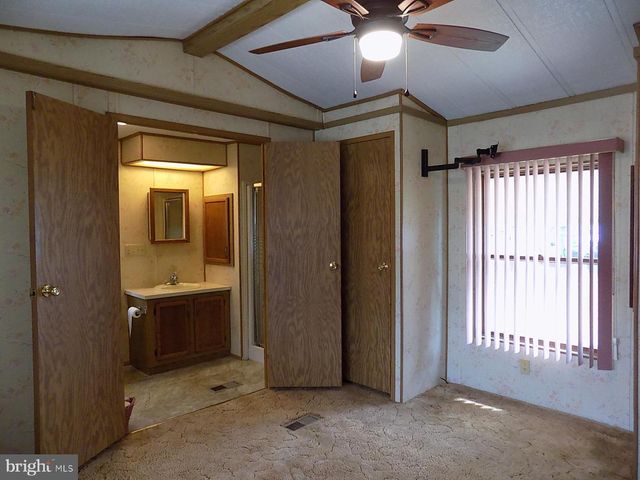 122 SENECA AVE, Dover, PA 17315