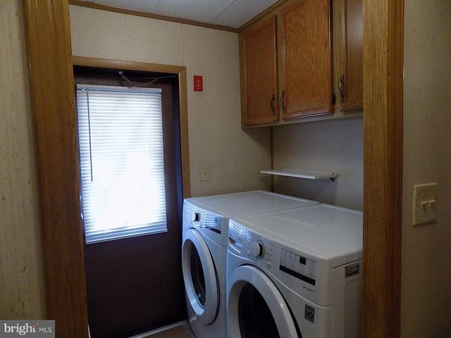 122 SENECA AVE, Dover, PA 17315