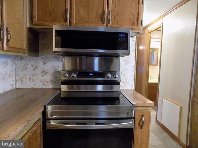 122 SENECA AVE, Dover, PA 17315