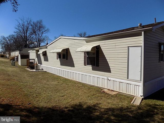 122 SENECA AVE, Dover, PA 17315