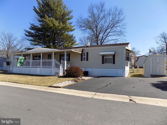 122 SENECA AVE, Dover, PA 17315