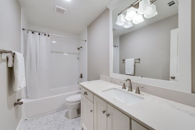 1225 Augusta Road, Benbrook, TX 76126