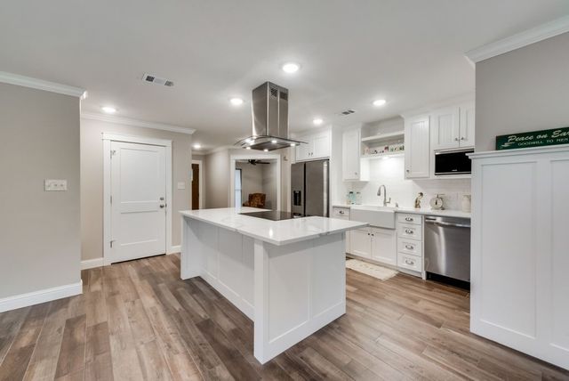 1225 Augusta Road, Benbrook, TX 76126