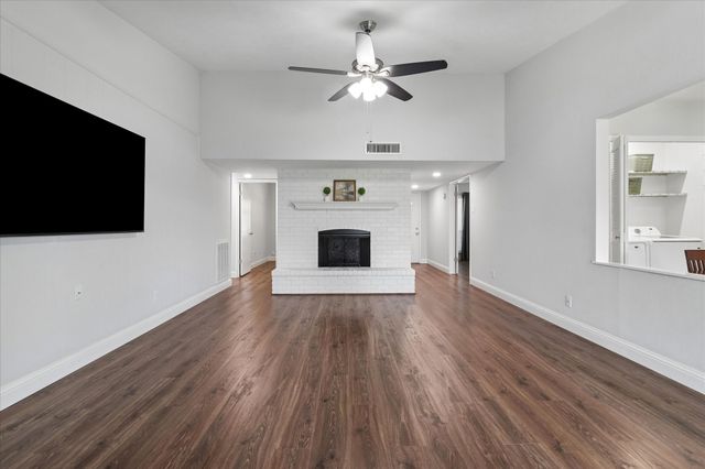 4900 Avery Circle, The Colony, TX 75056
