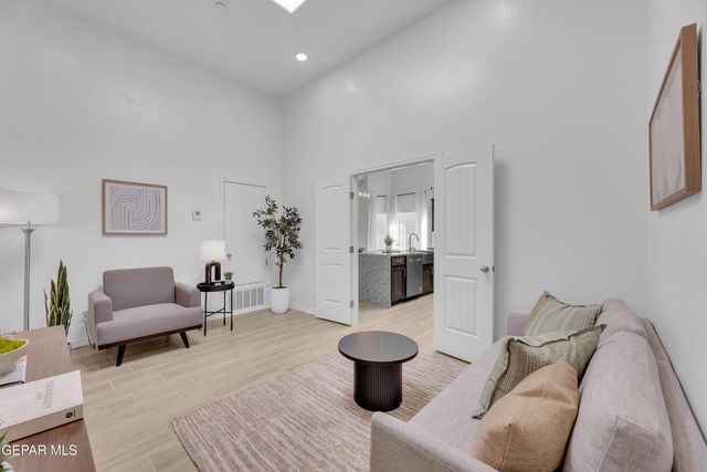 202 Bonnie Trail, Sunland Park, NM 88008