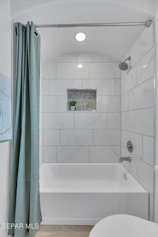 202 Bonnie Trail, Sunland Park, NM 88008